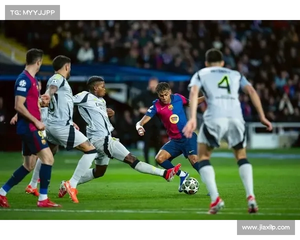 巴萨与皇马对决:西甲经典豪门对抗中的战术博弈与智慧较量