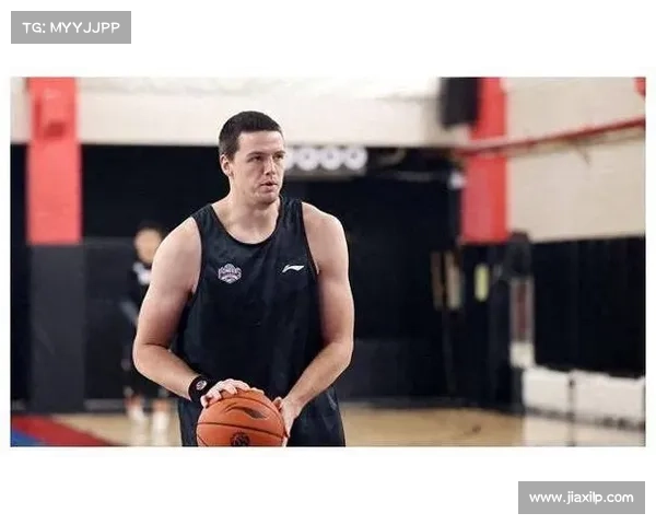 张庆鹏为何认为大卫詹姆斯是勤奋的典范其背后原因分析